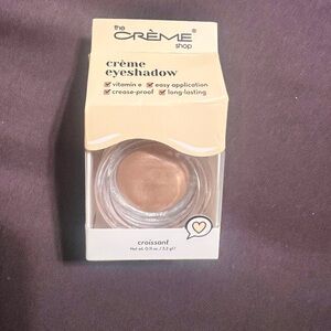 The Creme Shop Creme
Eyeshadow - Croissant